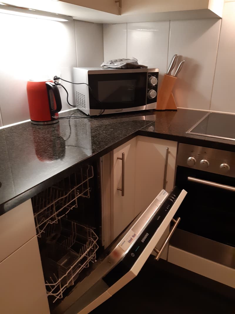 2½ ZI-WOHNUNG IN ZÜRICH - KREIS 3 WIEDIKON, MÖBLIERT, TEMPORÄR (3)