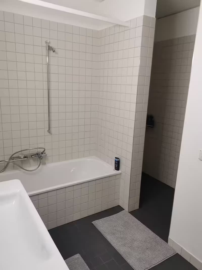 2½ ZI-WOHNUNG IN ZÜRICH - KREIS 9 ALTSTETTEN, MÖBLIERT, TEMPORÄR (6)