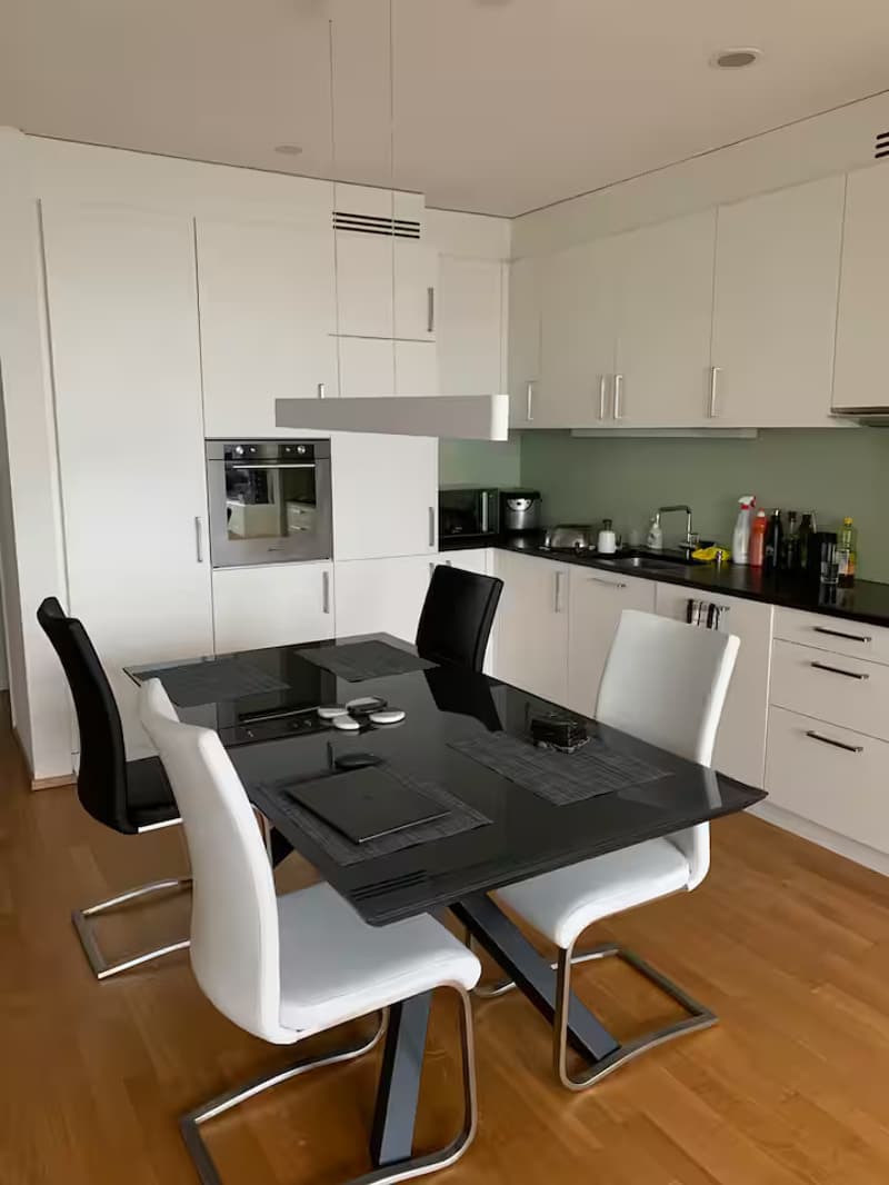 2½ ZI-WOHNUNG IN ZÜRICH - KREIS 9 ALTSTETTEN, MÖBLIERT, TEMPORÄR (2)