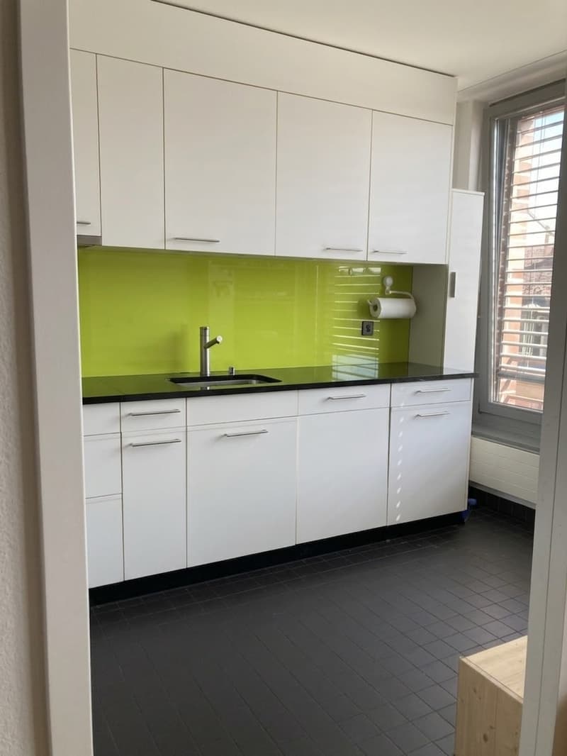 4½ ZI-WOHNUNG IN BASEL - WETTSTEIN, MÖBLIERT, TEMPORÄR (3)