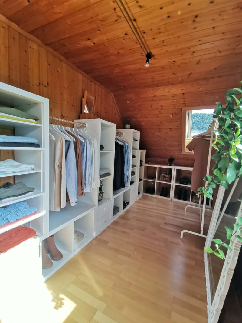 7½ ZIMMER-HAUS IN URNÄSCH (AR), MÖBLIERT, TEMPORÄR (3)