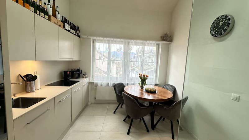 2½ ZIMMER-MAISONETTEWOHNUNG IN ZÜRICH - KREIS 1 ALTSTADT, MÖBLIERT, TE (2)
