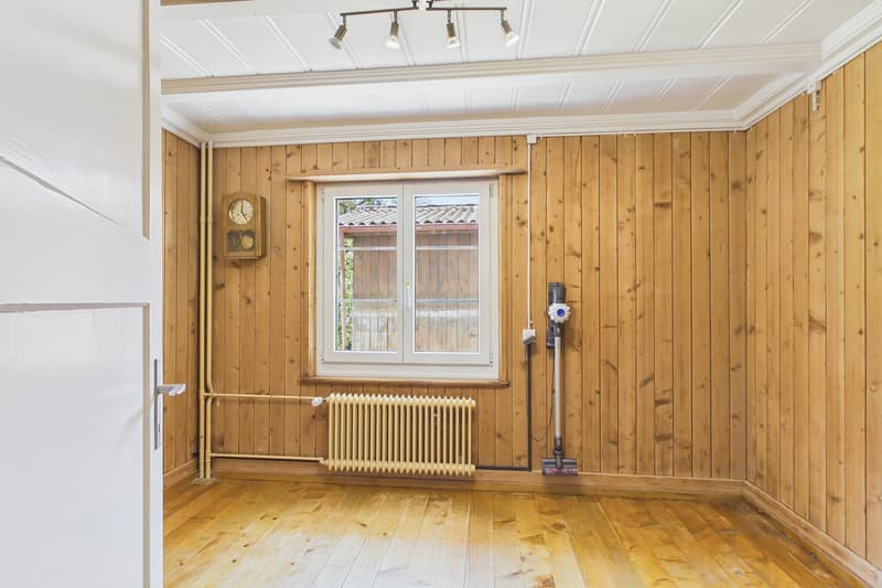 Viel Platz, viel Charme, viel Potenzial – Einfamilienhaus in Gurmels (11)
