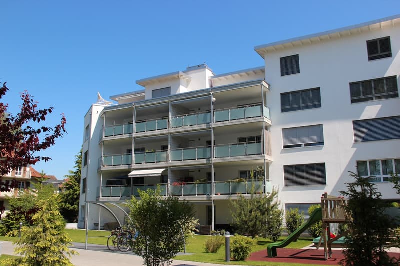 Moderne 4.5-Zimmerwohnung im Zentrum von Lyss (1)