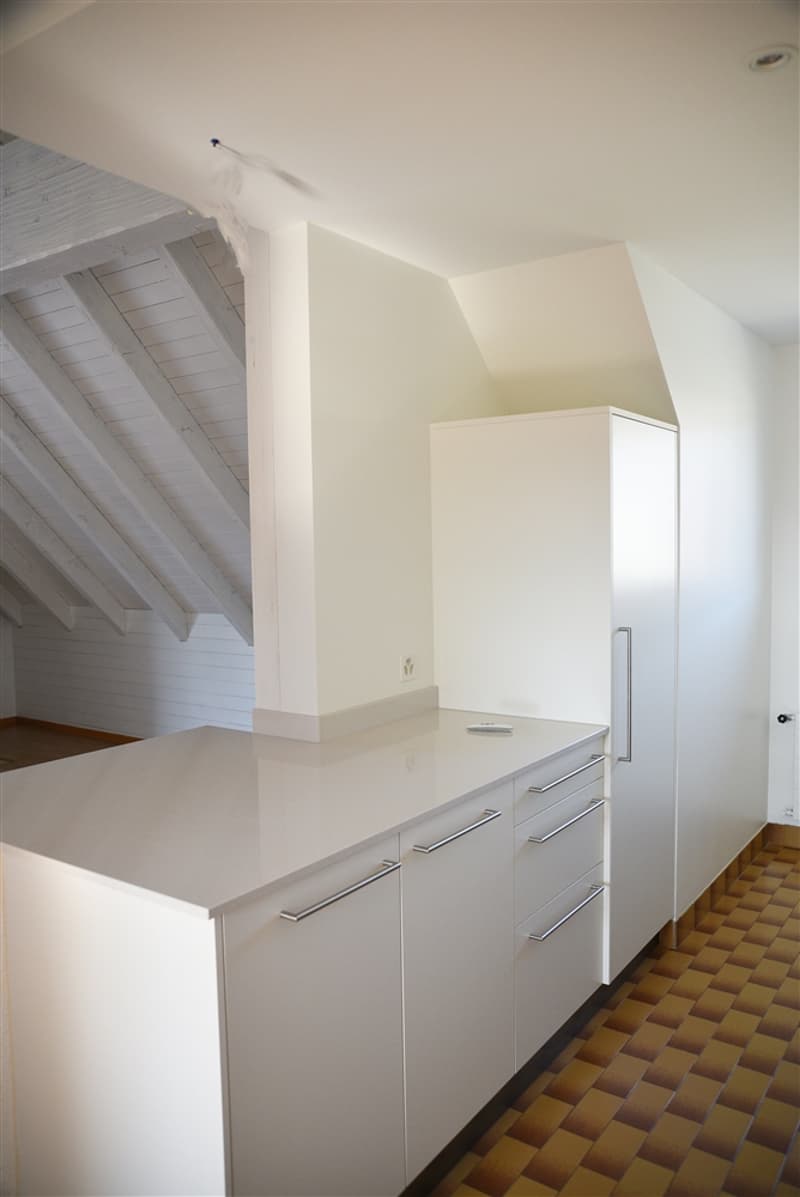 Dachwohnung an ruhiger Lage in 6-Familien-Haus (6)