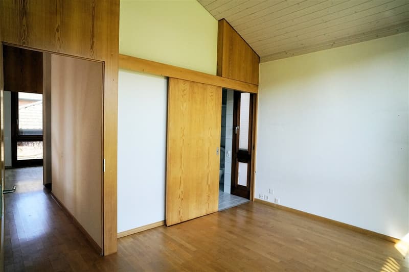 Schlafzimmer mit eigenem Badezimmer