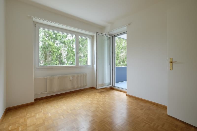 Traumhafte 4-Zimmer-Eigentumswohnung mit grossem Balkon (8)