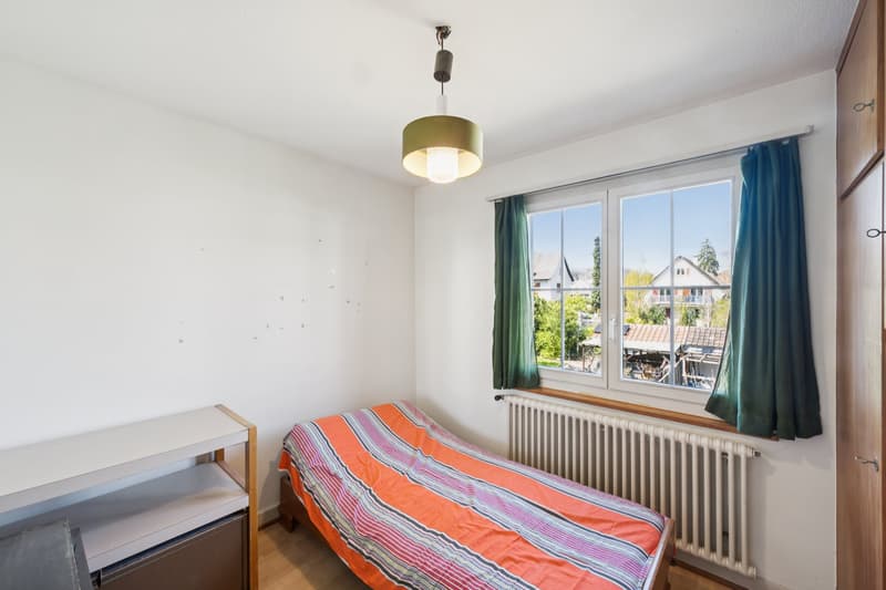 Semi-detached house with character and potential (12)