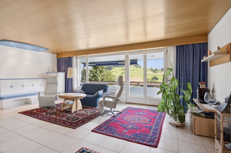 Una casa con vista panoramica & piena di possibilità (2)