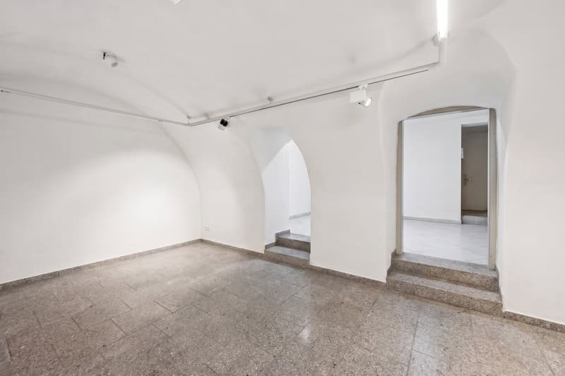 Espace commercial attractif sur la Rathausstrasse à Liestal (10)