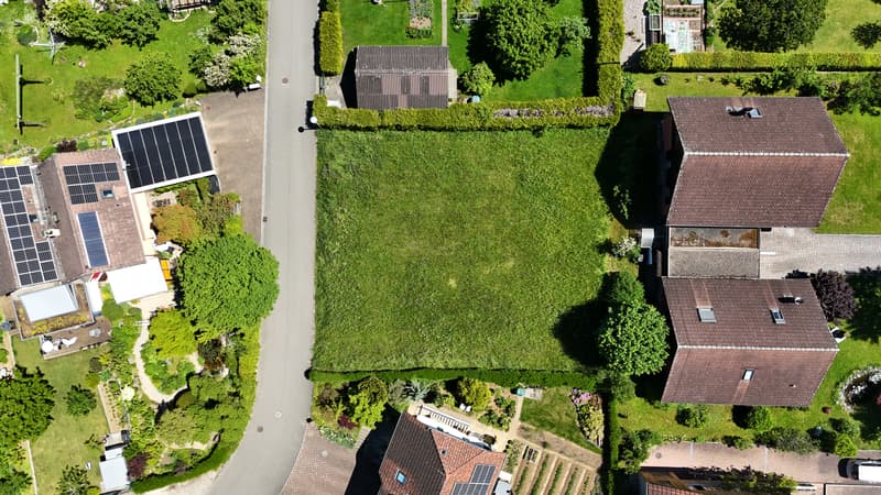 Terreno edificabile attraente per la tua casa dei sogni a Nuglar (2)