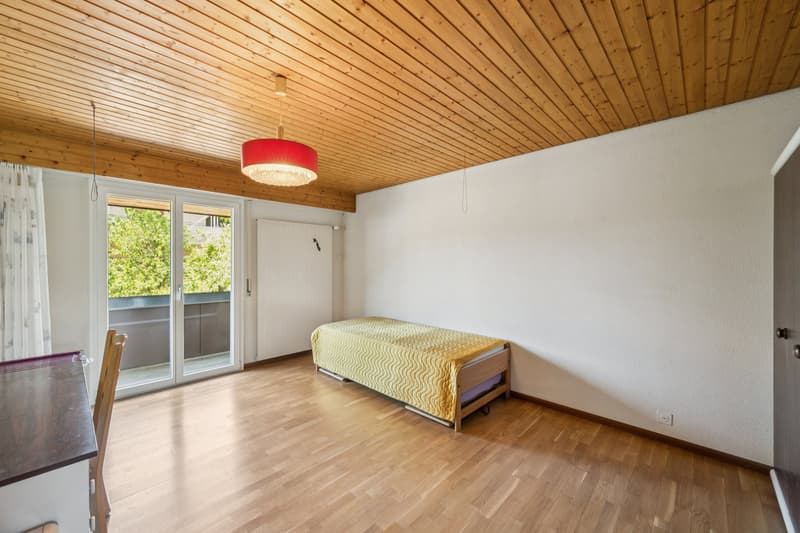 Charming semi-detached house with garden (10)