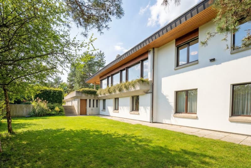 Exclusive Villa with Panoramic View & Guest Apartment (16)
