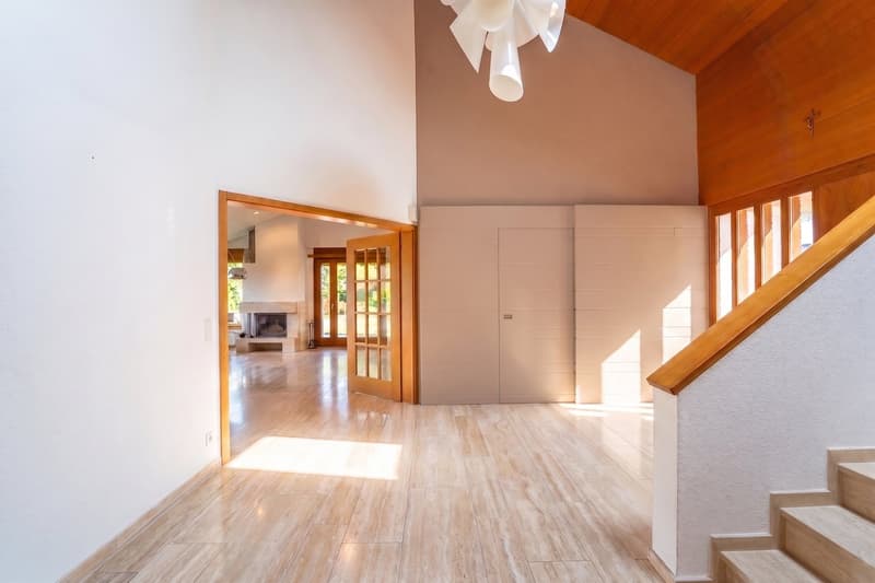 Exclusive Villa with Panoramic View & Guest Apartment (13)