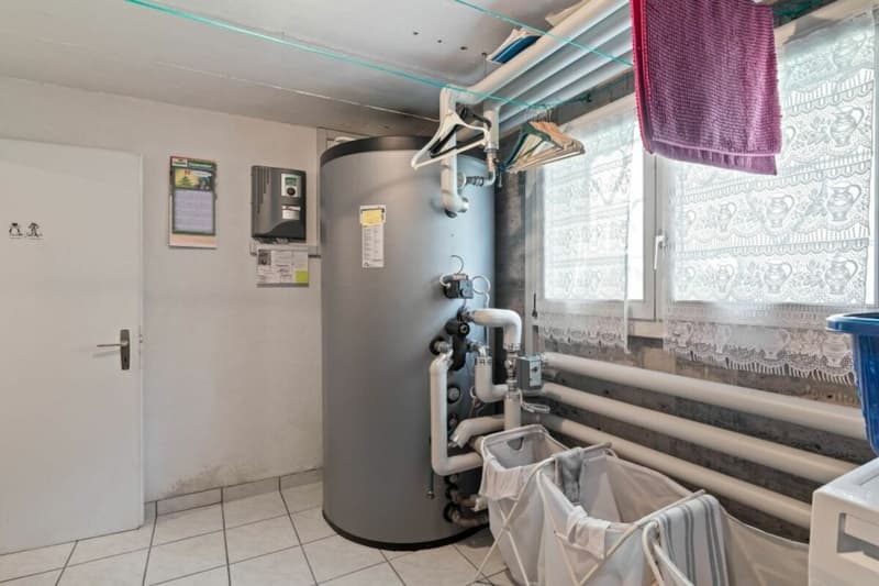 Living in a quiet location with plenty of privacy in sunny Ticino (29)