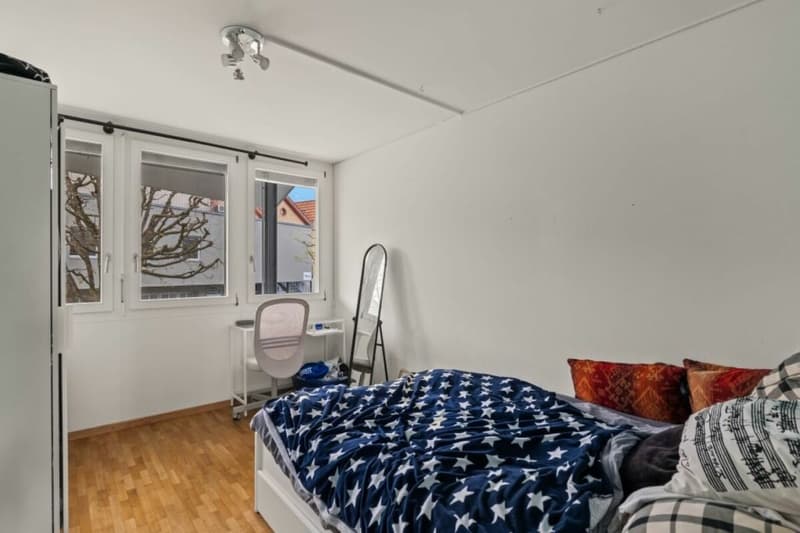 Traumhaftes Eck-Reiheneinfamilienhaus mit zwei Einstellhallenplätze Kopie (18)