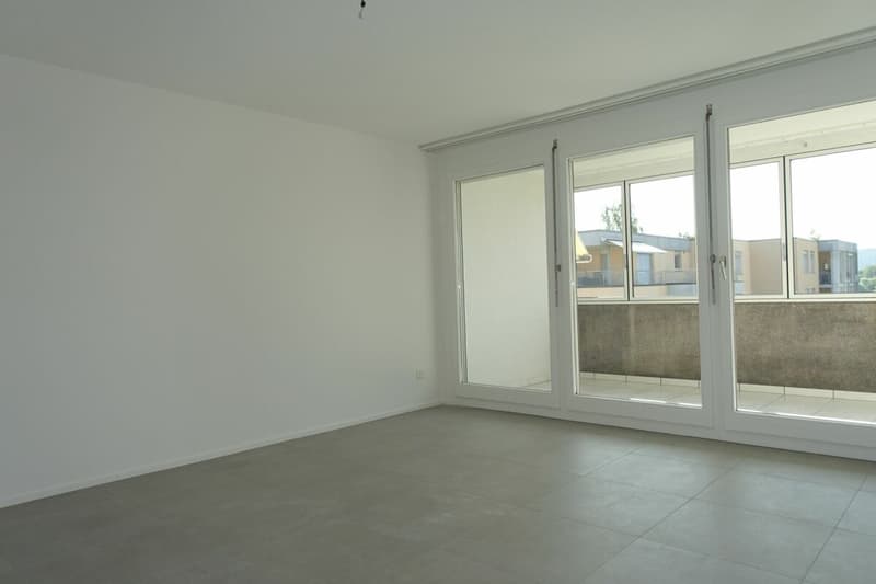 Renovierte 3.5 Zi-Eigentumswohnung mit Balkon und Einstellhallenplatz (4)