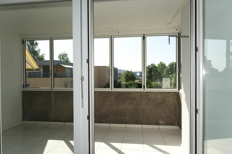 Renovierte 3.5 Zi-Eigentumswohnung mit Balkon und Einstellhallenplatz (5)