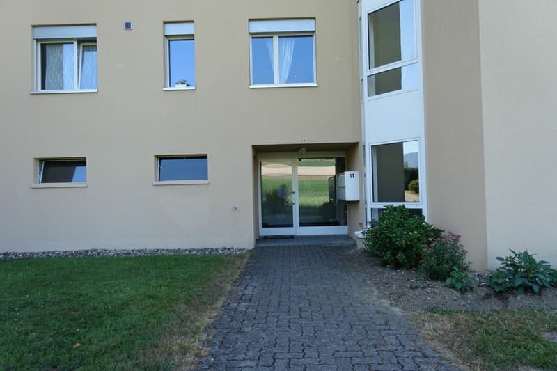 Renovierte 3.5 Zi-Eigentumswohnung mit Balkon und Einstellhallenplatz (20)