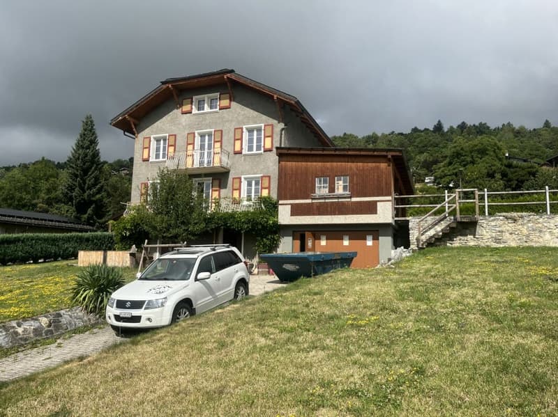 Unico! Casa bifamiliare nella zona sciistica Crans-Montana/VS (1)