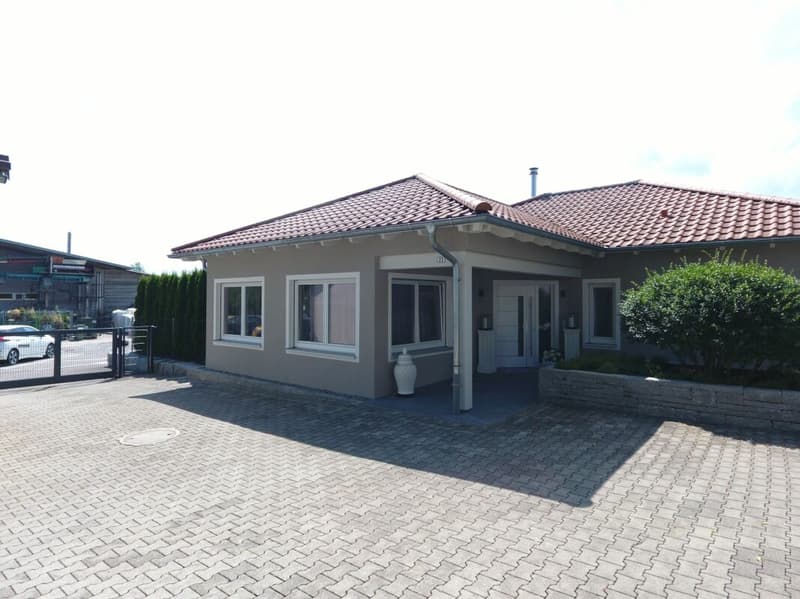 Reserviert! Reitsportimmobilie mit Haus und Reithalle (31)