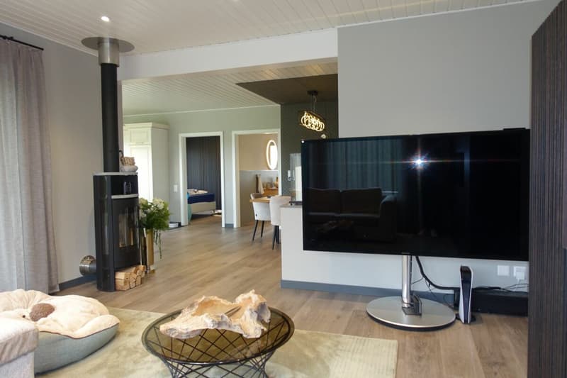 Reserviert! Reitsportimmobilie mit Haus und Reithalle (19)