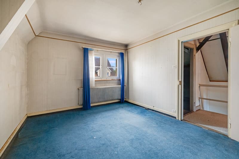 sehr schönes, sanierungsbedürftiges Haus aus den 20er Jahren (11)