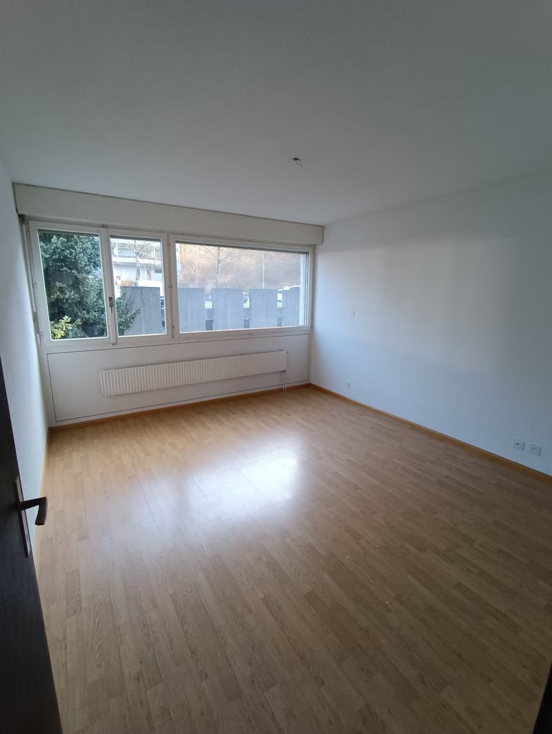 Appartement lumineux 4.5 pièces avec balcon et belle vue à Kehrsatz (9-401) (2)