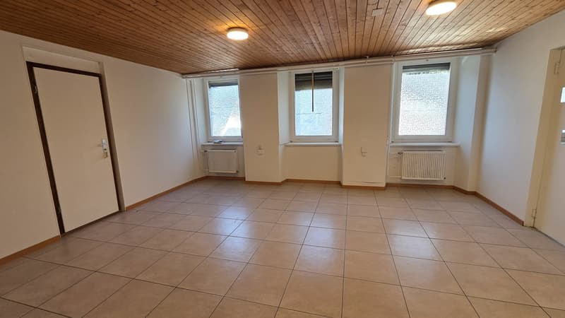 2.5-Zimmer Praxisräume / Atelier in Biel - Bözingen (9)