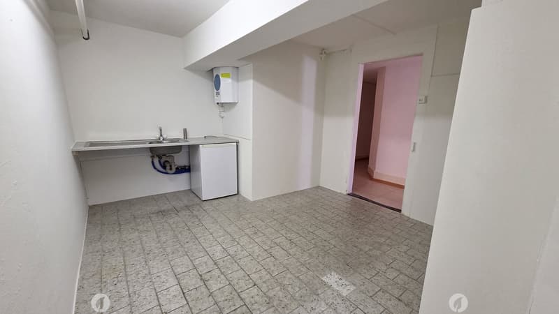 2.5-Zimmer Praxisräume / Atelier in Biel - Bözingen (5)
