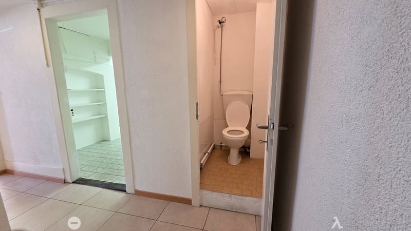 2.5-Zimmer Praxisräume / Atelier in Biel - Bözingen (6)