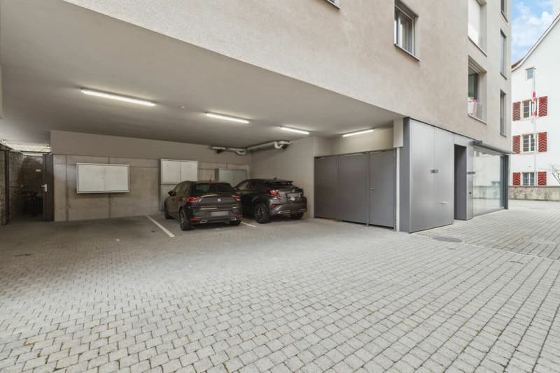 Parkplatz im Aussenbereich