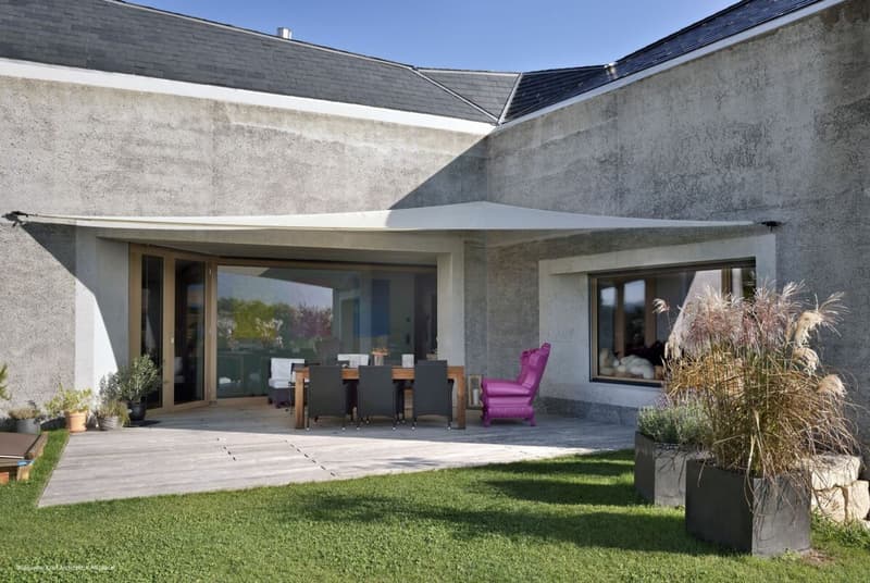 Unique Architectural House with Unobstructed Long-Distance View (15)