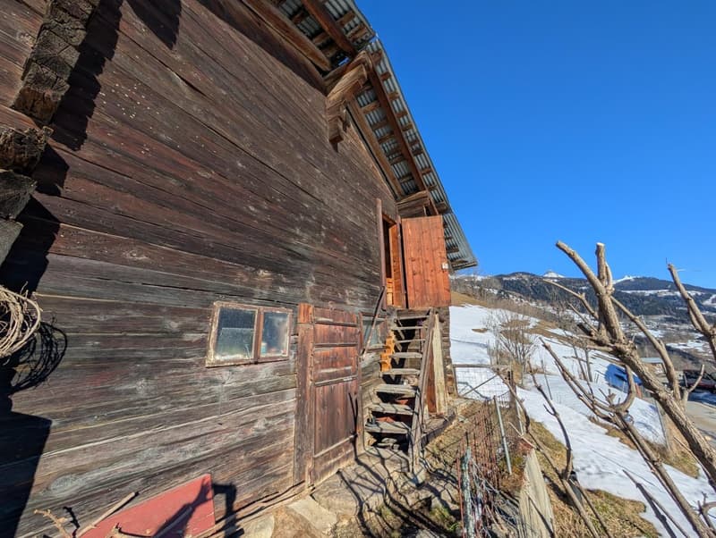 Barn in typical Valais style (7)