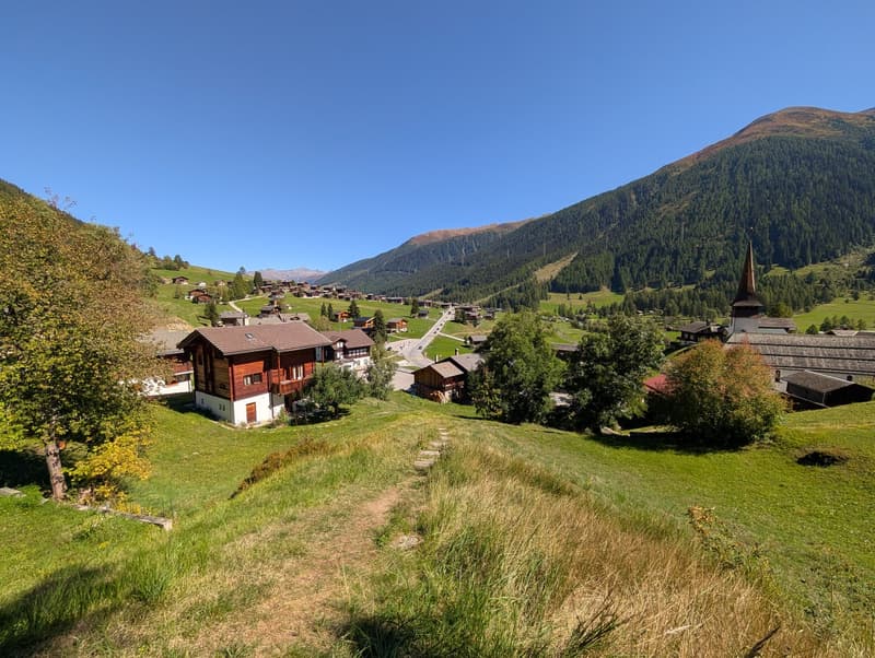 Idyllisches Bauland im Goms-Biel (3)