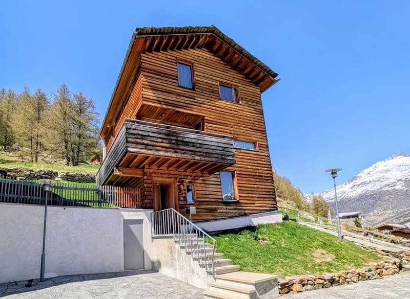 Luxuriöses Chalet mit Panoramablick über Saas-Fee (1)