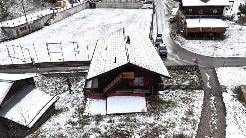 Two-family house in the Binntal landscape park (13)