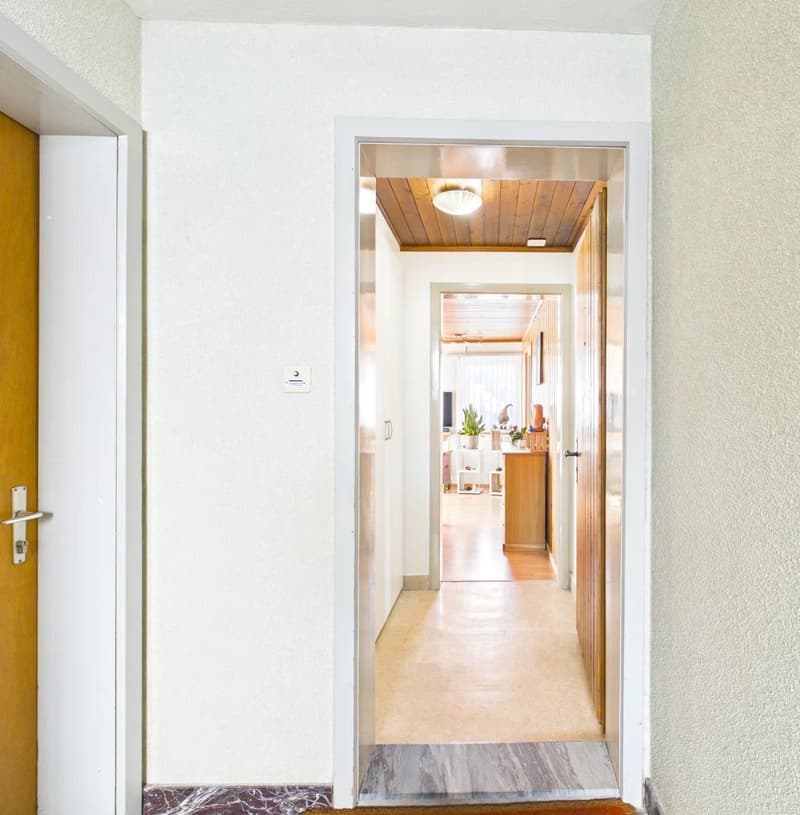 Gemütliche 3.5-Zimmerwohnung in Grächen (2)