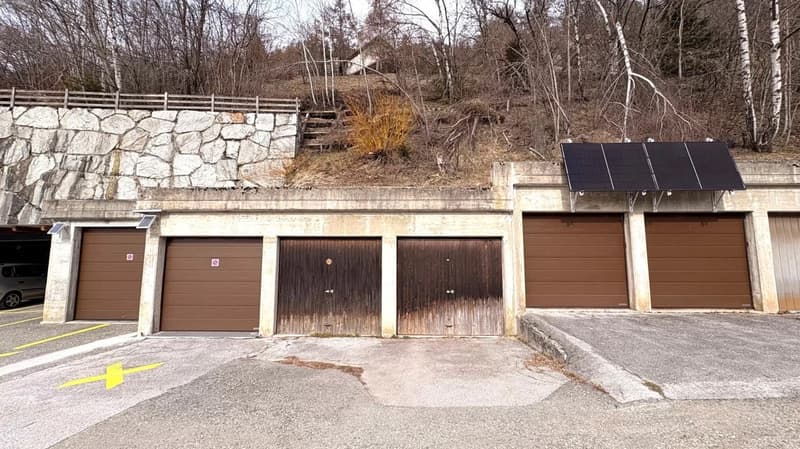 House with seating area, shed and garage in Feschel (12)