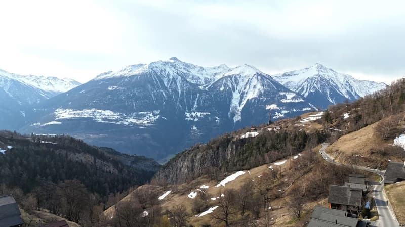 Mountains, trees, houses, road, snow