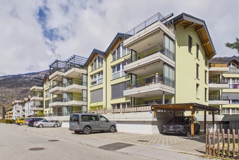 Abitare con stile con loggia in un quartiere popolare a Visp (12)