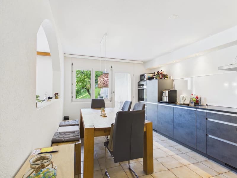 Charming garden apartment with a view and garage in Stalden (9)
