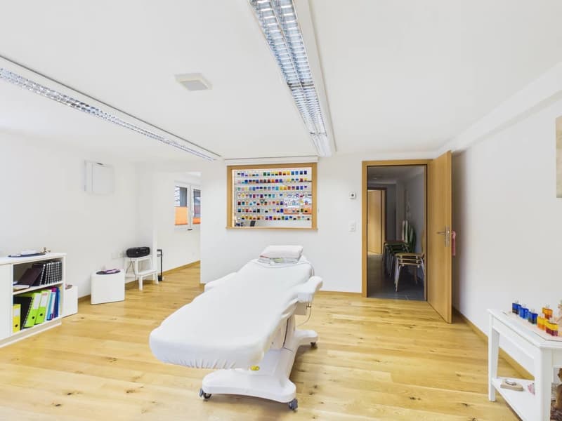 Space for ideas - practice, office or stylish apartment (3)