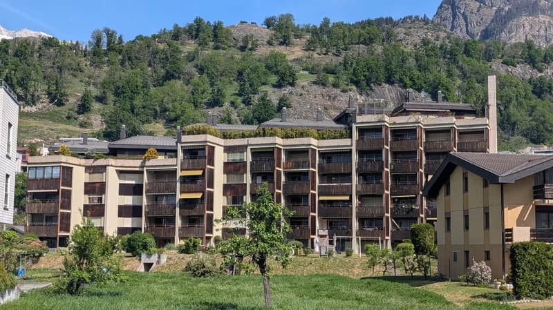 Sensational apartment in Naters (1)