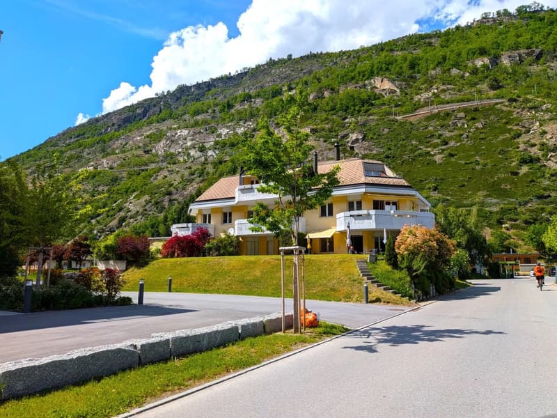 Living directly at the Brigerbad wellness oasis (13)