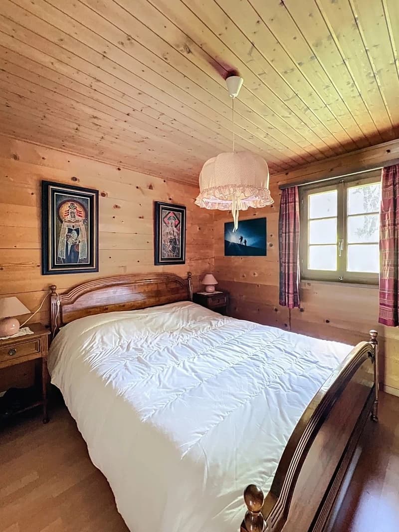Charming Chalet above the Roofs of Binn (7)