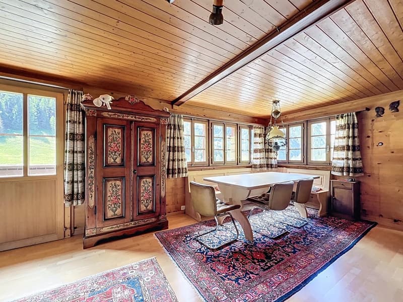 Charming Chalet above the Roofs of Binn (4)