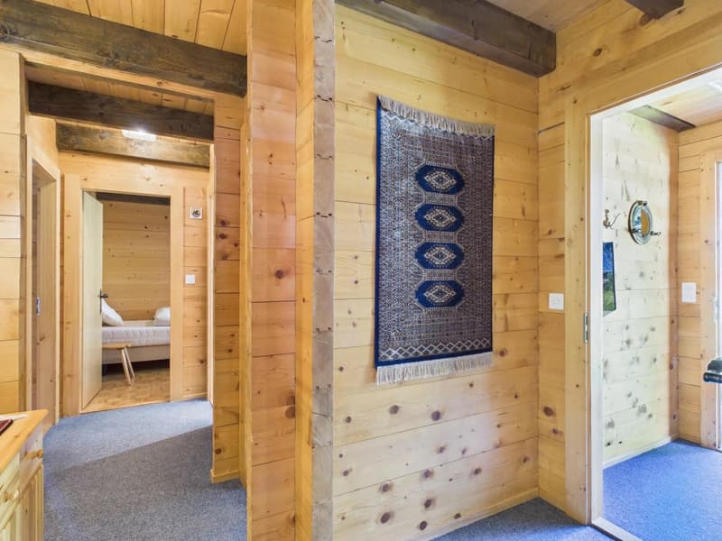 Exklusives Chalet an sonniger Aussichtslage in Ernen (4)