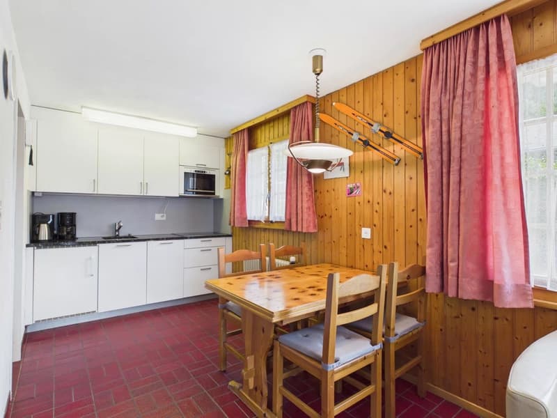 Exklusives Chalet an sonniger Aussichtslage in Ernen (11)