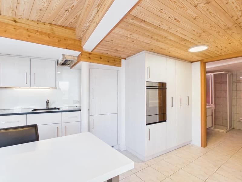 Renovierte 2.5-Zimmerwohnung in Visperterminen (2)